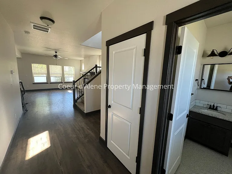 6598 N Idlewood Dr — Photo 3
