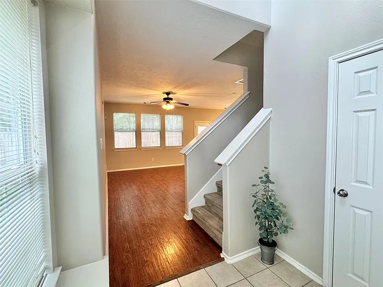 234 W Stedhill Loop — Photo 5