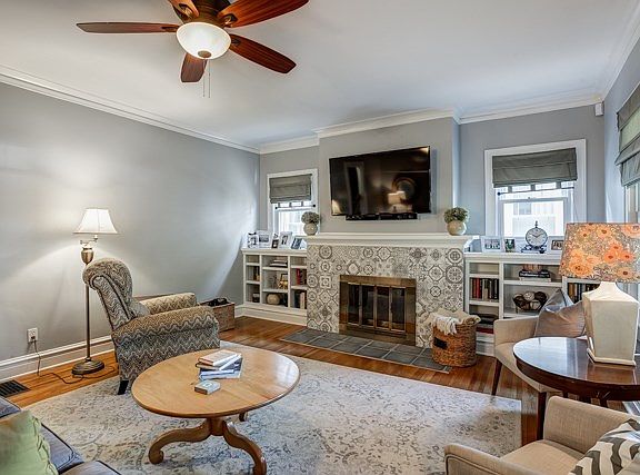 3rd image of 1414 Waverly Pl