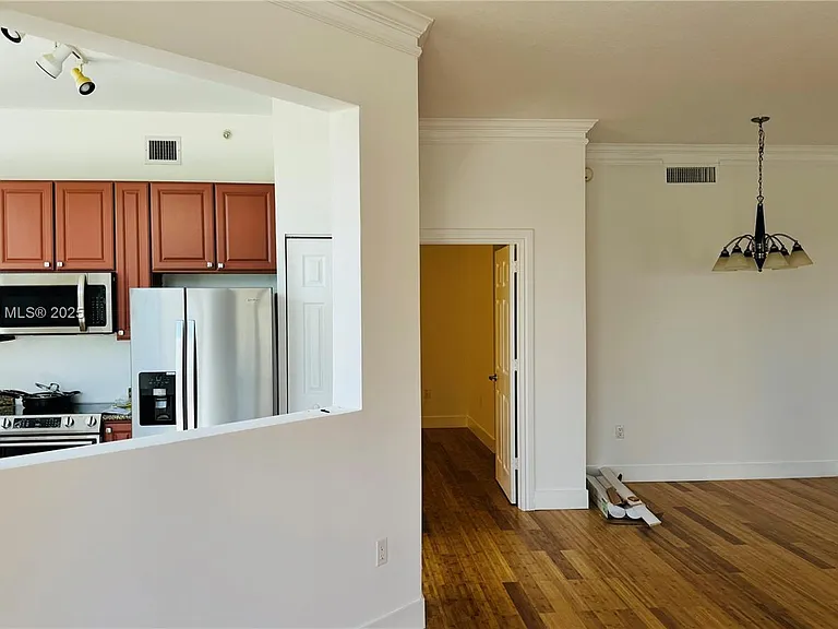 3001 NE 185th St #431 — Photo 13