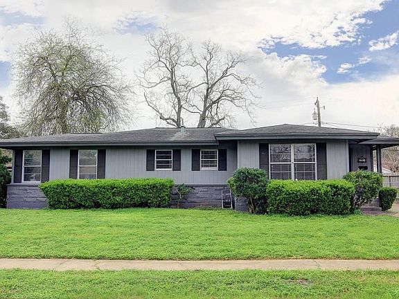 2nd image of 613 Bermuda Pl