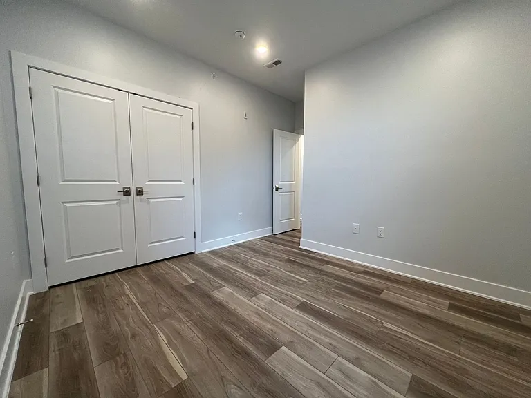 4937 Chestnut St — Photo 17