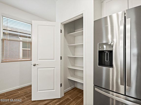 4th image of 9828 N Solstice Ave