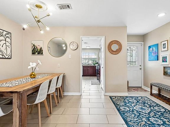 3rd image of 3805 Henican Pl