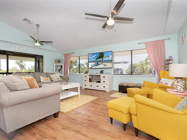 9542 Rum Runner Rd — Photo 14