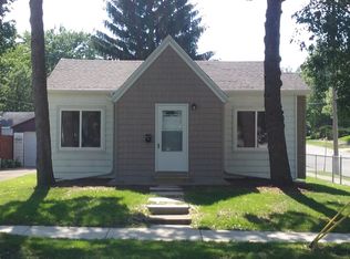 1101 S Clinton St, Bloomington, IL 61701