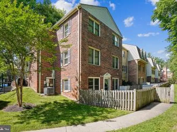 7861 Coddle Harbor Ln #29, Potomac, MD 20854