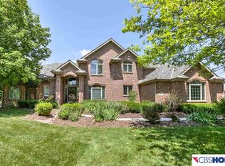 17566 Bay Wood Dr, Omaha, NE 68130