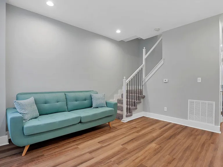 480 S Princeton Ave #484 — Photo 9