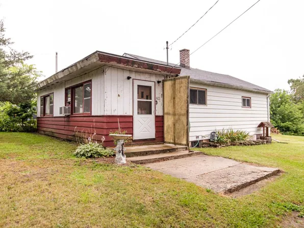 477 Eagle Lake AVENUE, Mukwonago, WI 53149