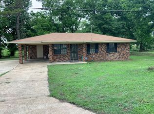 1513 N Bayou Rd, Cleveland, MS 38732