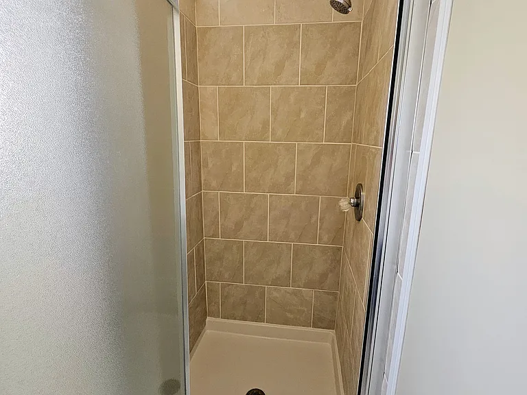 203 N Page St — Photo 36
