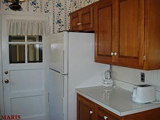 5th image of 405 Fairwood Ln