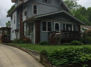 1208 Riverside Dr, Akron, OH 44310