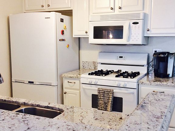 4th image of 6315 Green Valley Cir Unit 204