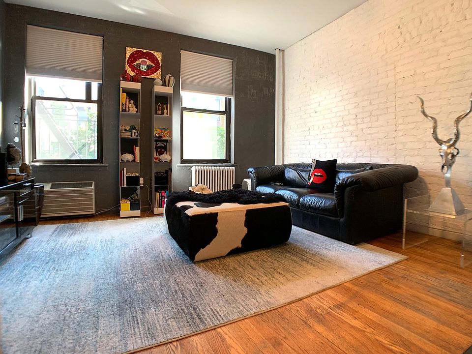 1st image of 242 E 77th St #3E
