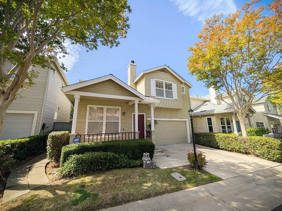 6021 Hawkcreek Pl