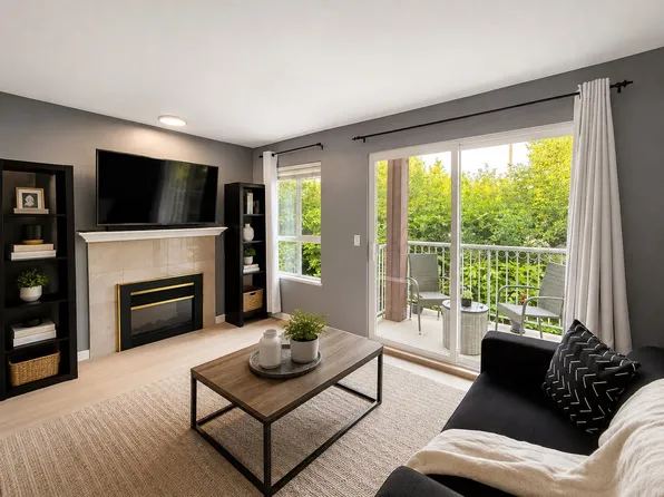 5355 Boundary Rd #208, Vancouver, BC V5R 6G2