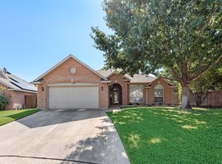 7100 Canyon Ct, Fort Worth, TX 76137