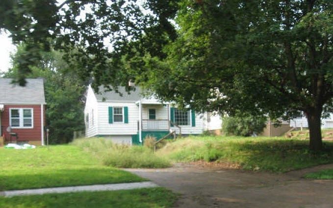 2nd image of 5429 Fontenelle Blvd