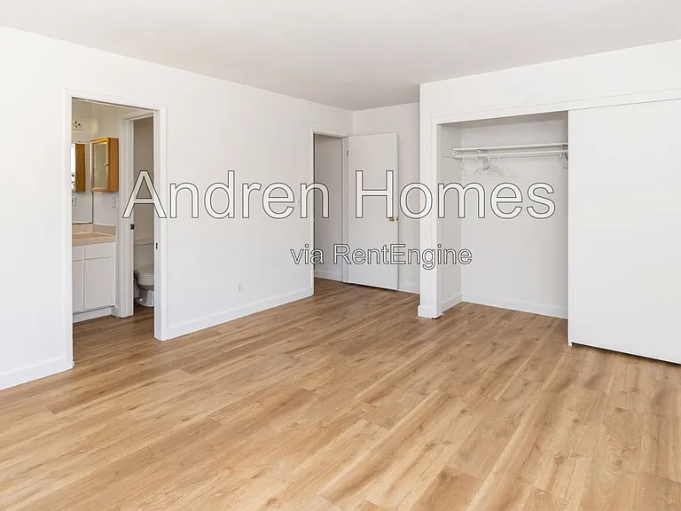 713 Frederick St — Photo 7