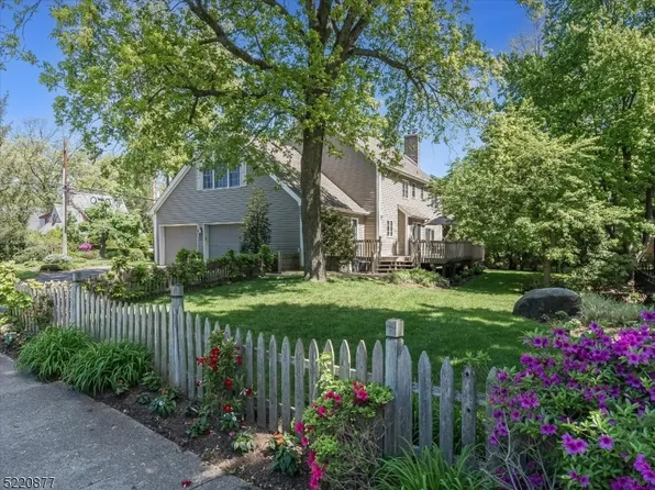 3 Heather Ln, Glen Rock Boro, NJ 07452