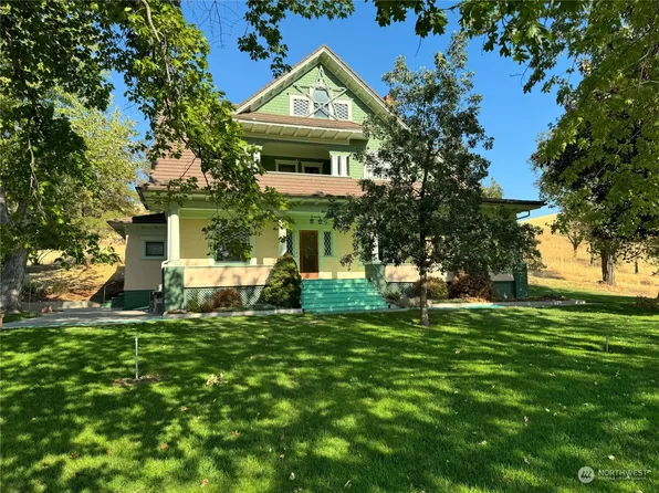 120 Weinhard Road, Dayton, WA 99328