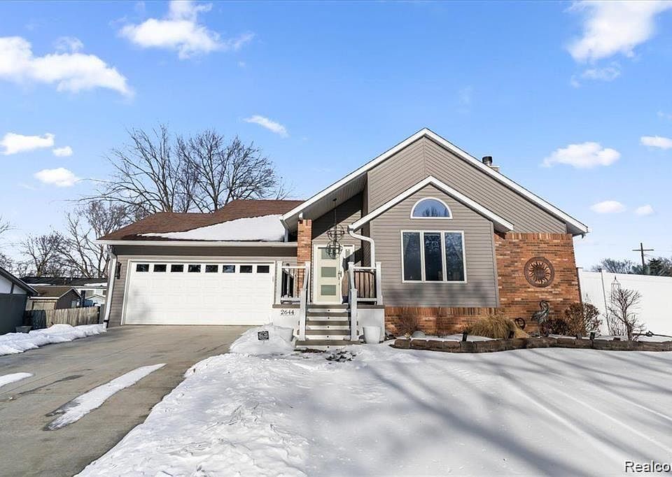 1st image of 2644 Edgevale Dr