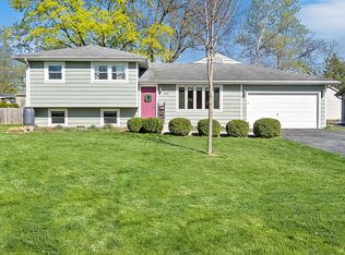 6091 Chase Ave, Downers Grove, IL 60516