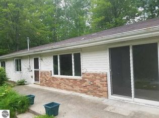 2943 Morris Trl, West Branch, MI 48661