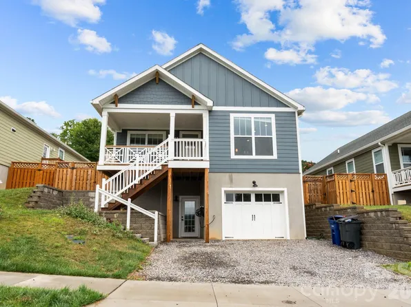 1112 Blueview Dr, Black Mountain, NC 28711