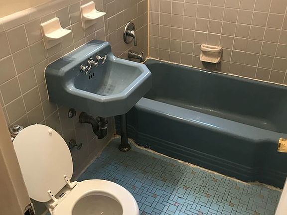 4th image of 717 Avenue C APT 6C