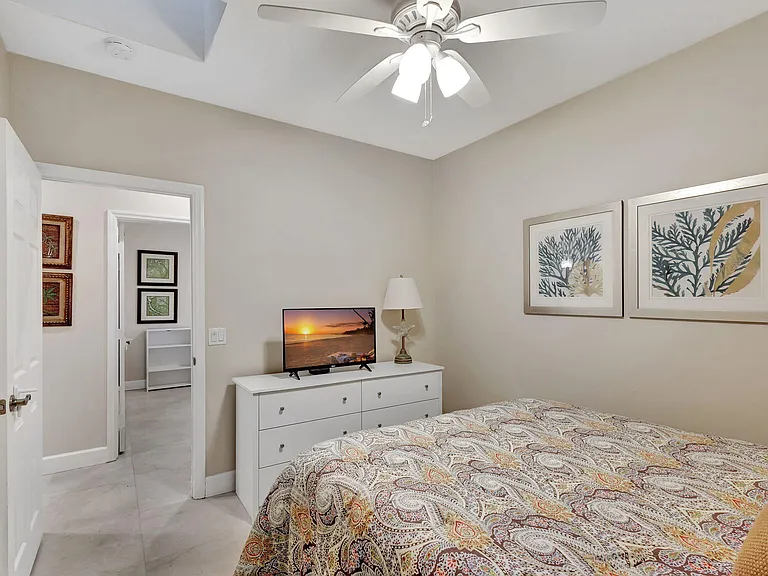 13814 Yarmouth Dr — Photo 12
