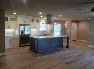 313 E Fairlane Dr, Pilot Point, TX 76258