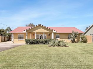 111 Palm Cir, Panama City Beach, FL 32413