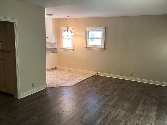 4th image of 224 W Olive St APT 3