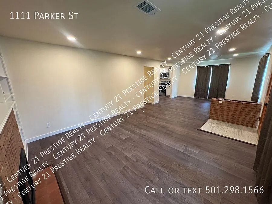 3 bed, 2.5 bath, 1719 sqft, $1,750 — Photo 3