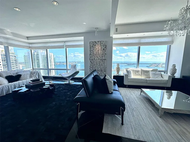 1425 Brickell Ave #42E — Photo 16