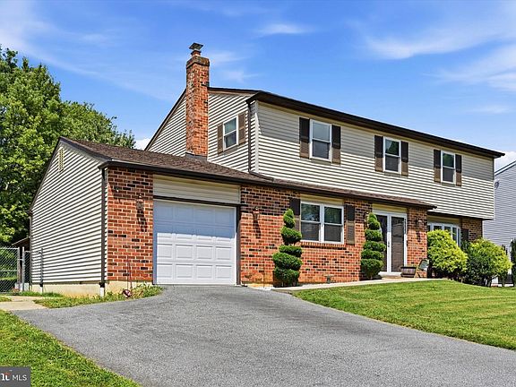 2nd image of 2237 Gettysburg Dr