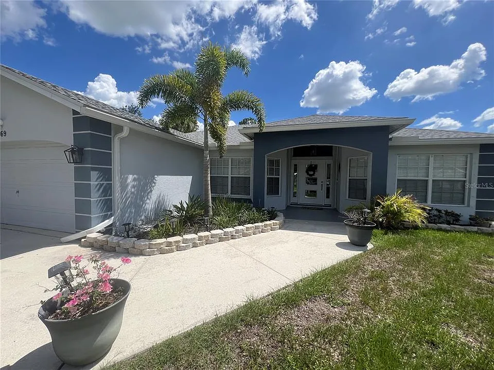 369 Salvador Dr