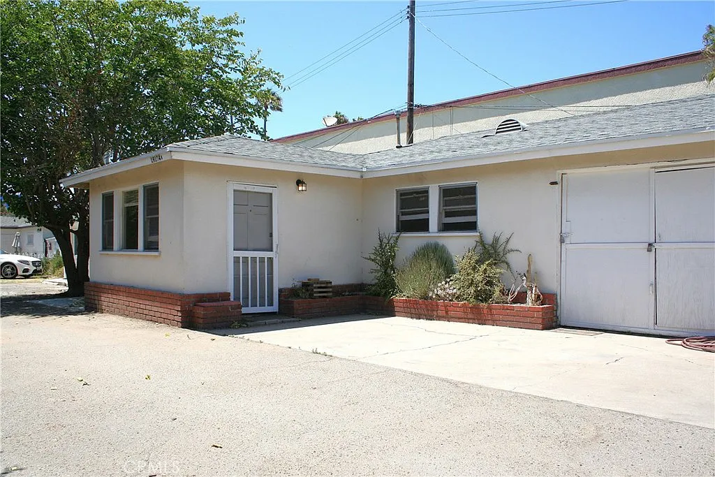 2 bed, 1000 sqft, $2,695 — Photo 1