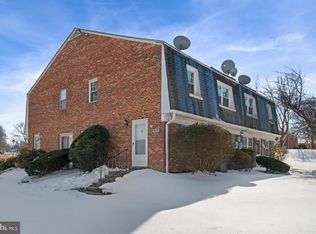 9694 Hagel Cir, Lorton, VA 22079