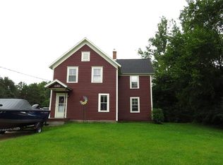 390 Water St, Iola, WI 54945
