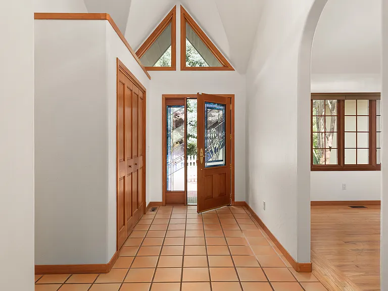 180 River Oaks Ln — Photo 6