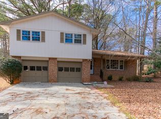 10 Elaine Dr, Newnan, GA 30263
