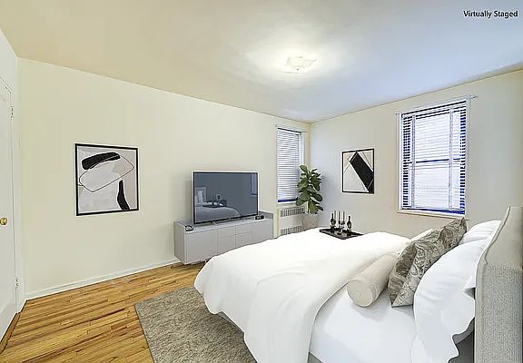 5th image of 8425 Elmhurst Ave APT 3L