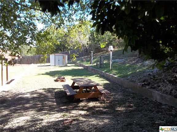 4th image of 1305 Sherry Ln