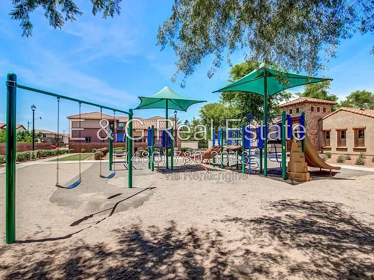 3642 E Horace Dr — Photo 32