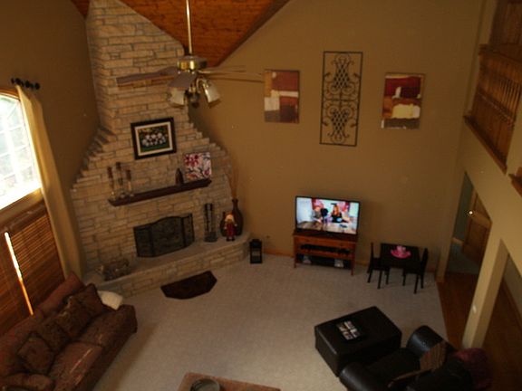 5th image of 17729 Crystal Lake Dr