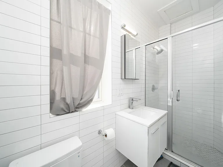 27 Corbin Ave #6 — Photo 11